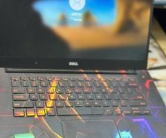 Máy trạm Dell Precision 5520 i7 7820HQ - 16GB/256GB SSD - QUADPRO M1200