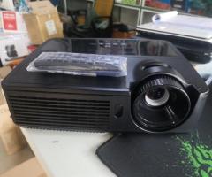 Máy Chiếu INFOCUS IN112 Cũ