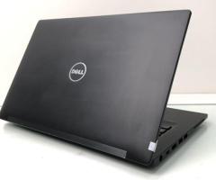 Dell Latitude E 5270 (i5-6300U/8GB/256GB SSD/12.5 INCH HD)