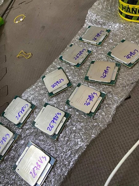 Ảnh tin CPU Xeon E5-2689