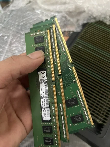 Ảnh tin RAM PC DDR4 4G Máy bộ đẹp keng