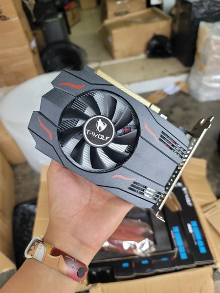 Ảnh tin VGA T-WOLF TW-RX550 4G D5 (RX550/4GB/GRRD5/128bit/HDMI-DP-DVI/1Fan) bh 36T