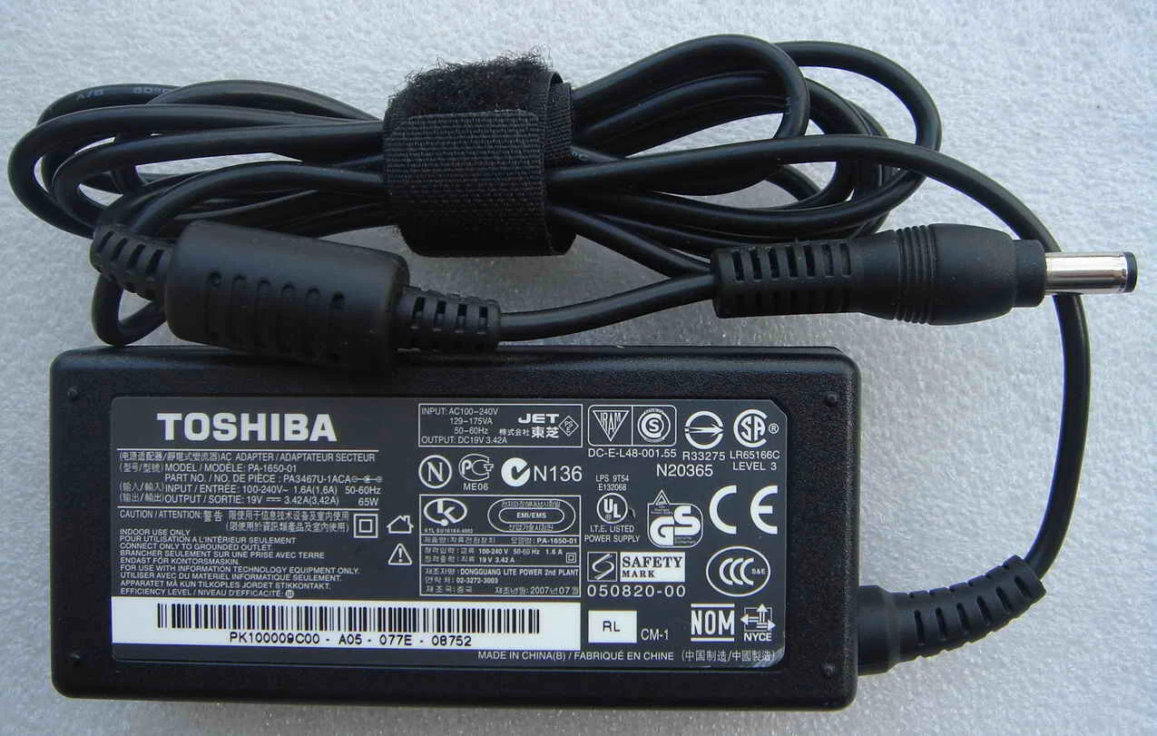 Ảnh tin Sạc laptop Toshiba 19V-3.42A – ZIN