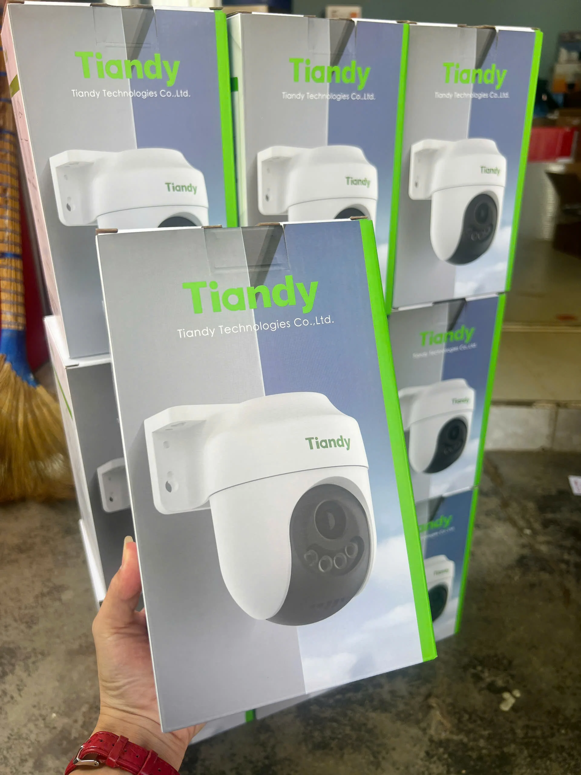 Ảnh tin Camera Wifi Quay/Quét Tiandy TC-H333K 3MP – 3MP Color Maker & hồng ngoại