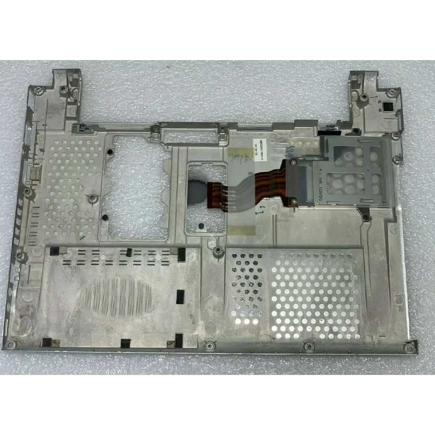 Ảnh tin Vỏ Laptop Toshiba Portege R600