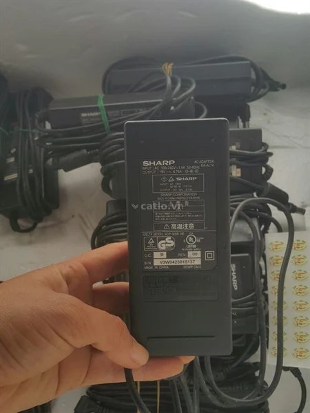 CỤC SẠC SHARP ZIN – ảnh 1